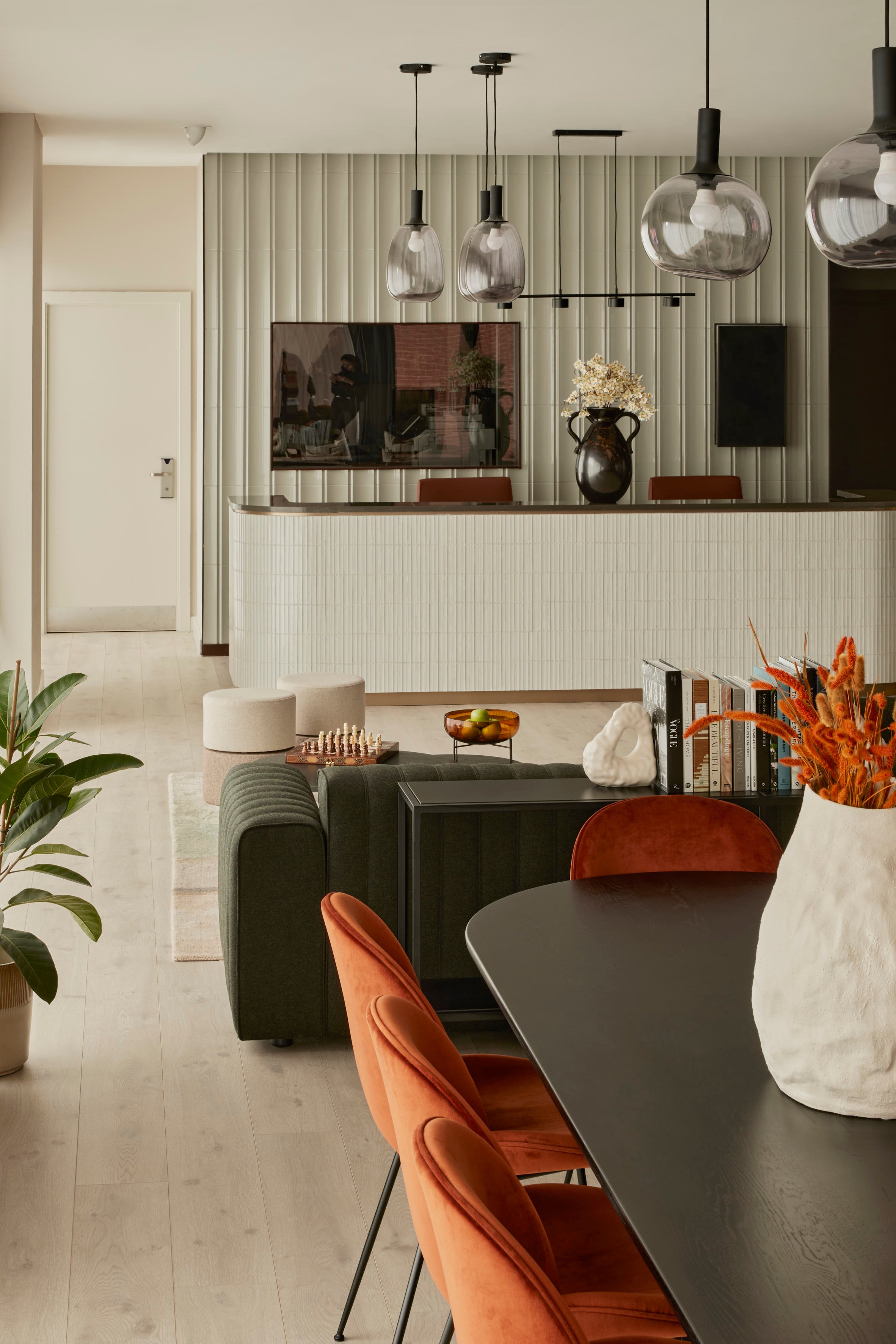 Residents lounge and concierge desk
